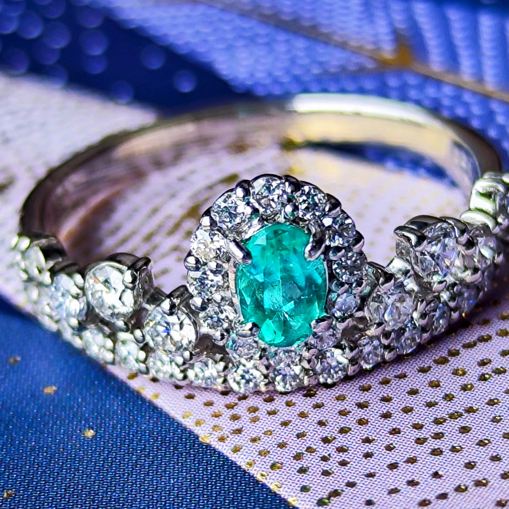 【トップカラー】天然パライバトルマリン 0.24ct 天然ダイヤモンド プラチナ