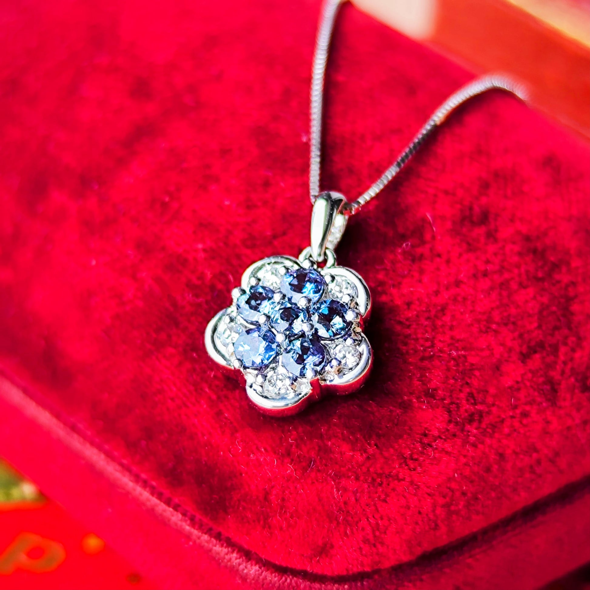 天然アレキサンドライト 0.35ct 天然ダイヤモンド ネックレス プラチナ