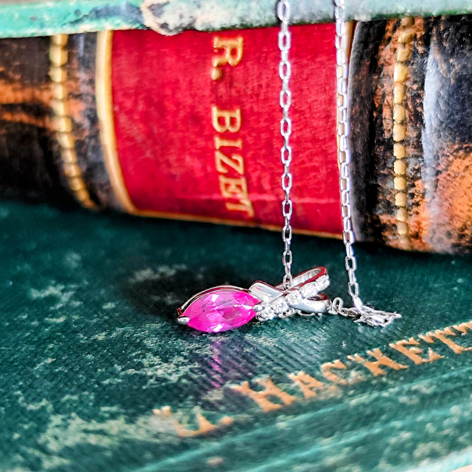 【お値下げ】天然ウィンザーサファイア 天然ダイヤモンド ネックレス