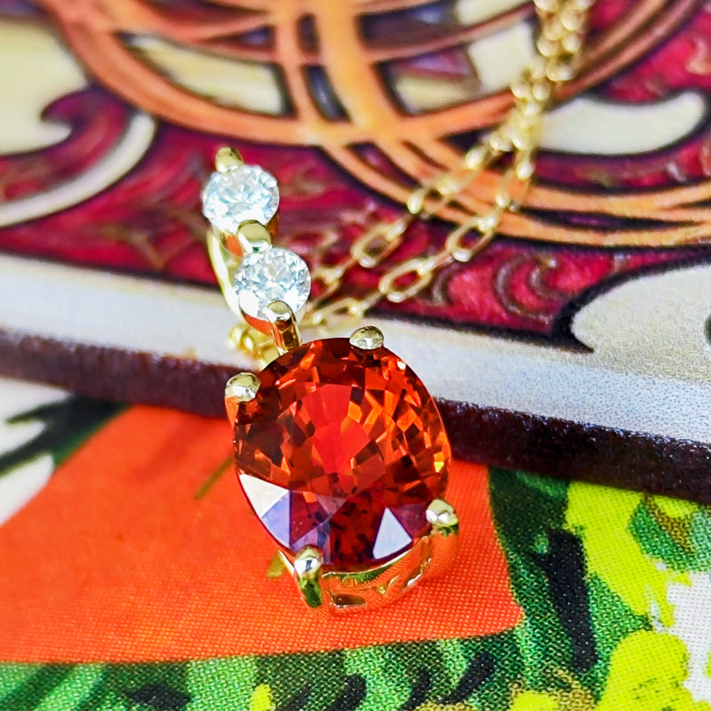天然スぺサルティンガーネット
（マンダリンガーネット ）天然ダイヤモンド ネックレス