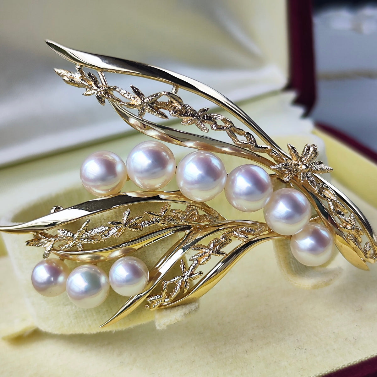 [Vintage MIKIMOTO] MIKIMOTO Akoya Pearl 14K Gold Brooch ①