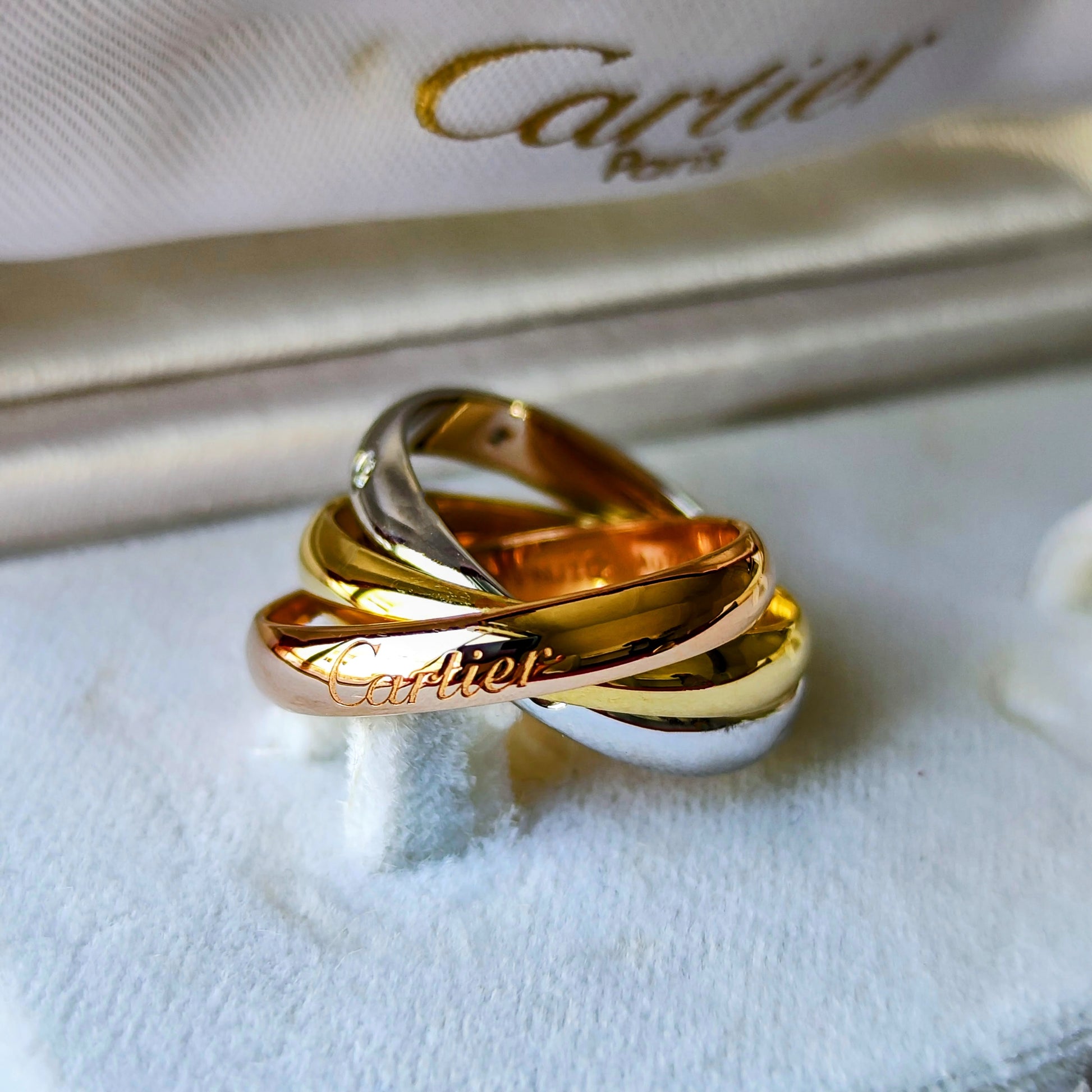 Cartier カルティエ トリニティクラシック ダイヤモンド 51