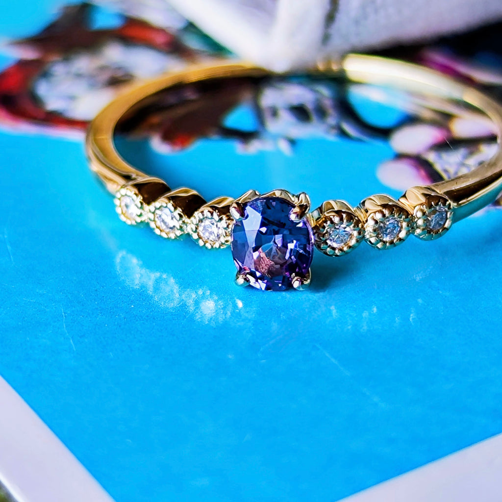 【ベキリーブルー】天然カラーチェンジガーネット 0.24ct 天然ダイヤモンド 18金リング