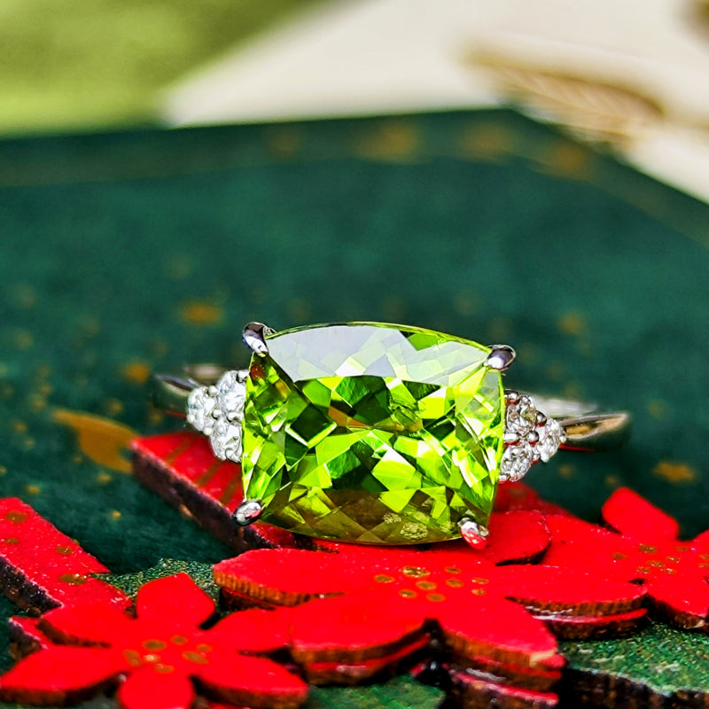 【パキスタン産】天然ペリドット 天然ダイヤモンド リング