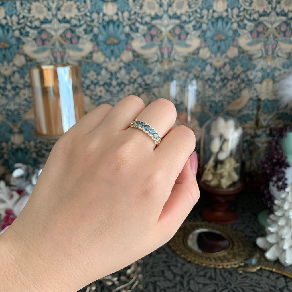 Natural Teal Sapphire, Natural Diamond, 18K Gold Ring