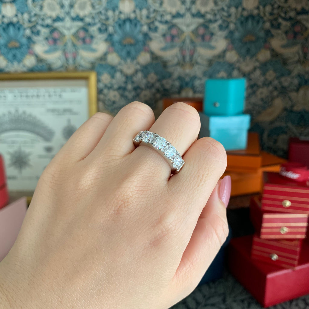 【特別なハフエタ】天然ダイヤモンド 2.65ct E-SI2-3E ハーフエタニティリング プラチナ