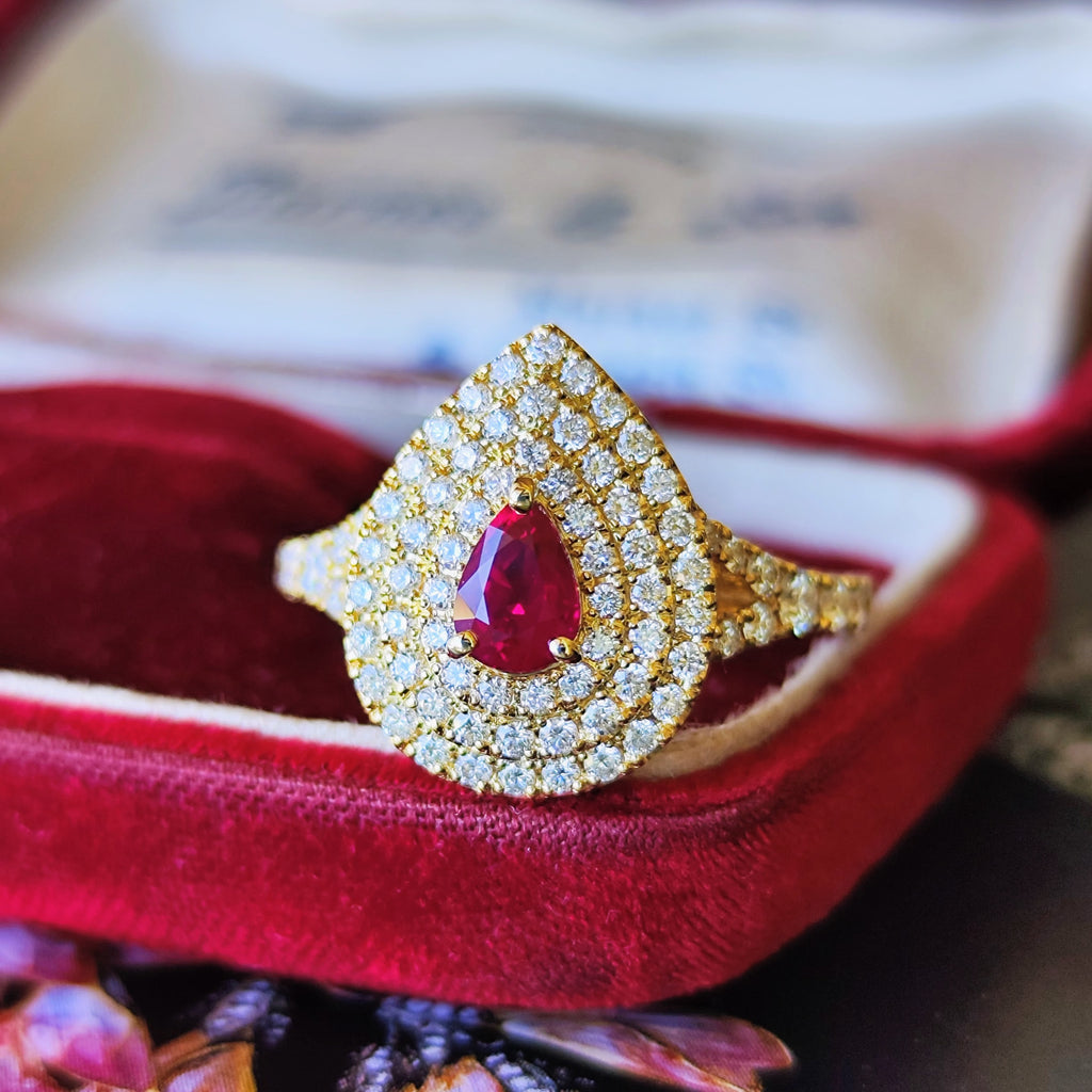 【Burmese Unheated Pigeon Blood】Natural Ruby Natural Diamond Ring GIA